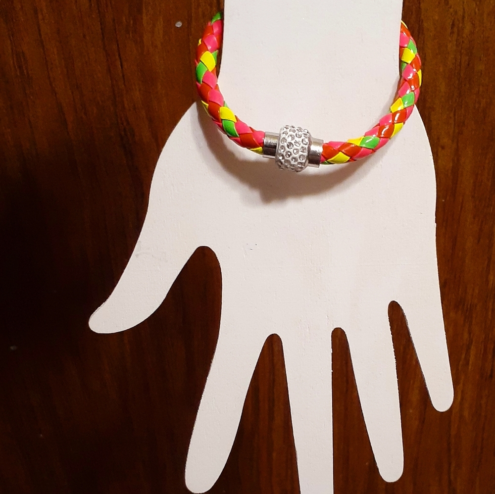 🧡🔗Multi-Colored🔗Magnetic Cuff🔗Bracelet🔗💚